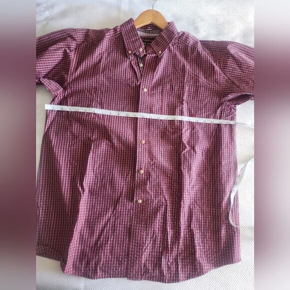 Ariat Burgundy Casual Button Down Shirt with Subtle Pattern - Picture 6 of 10